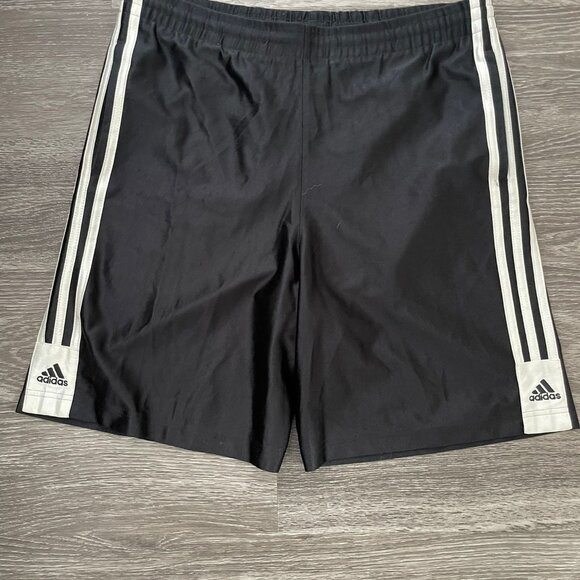 Men's Adidas Shorts Size Small - Picture 1 of 1